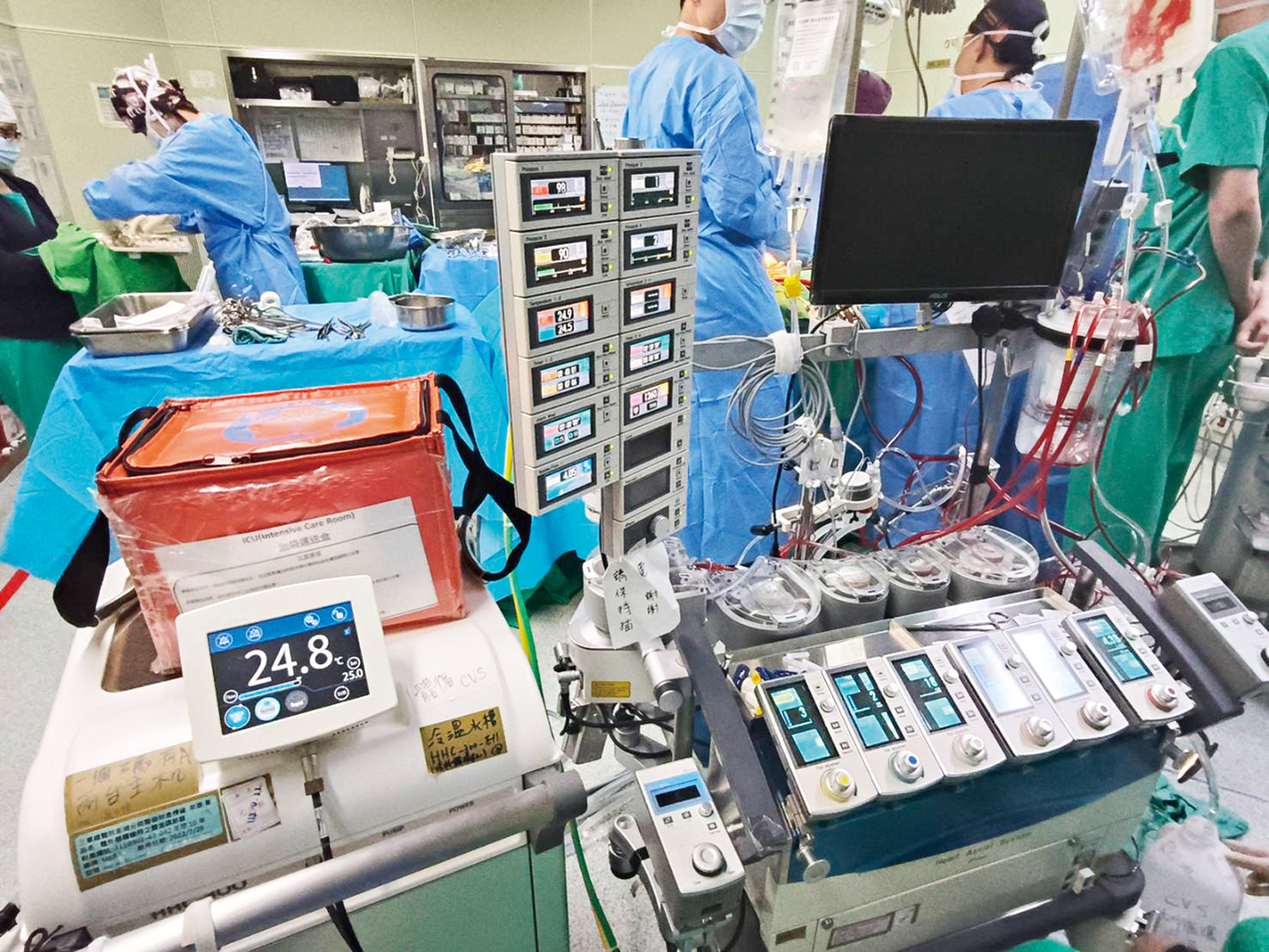 2國防部軍醫局蔡建松局長領軍完成澎湖第6例開心手術